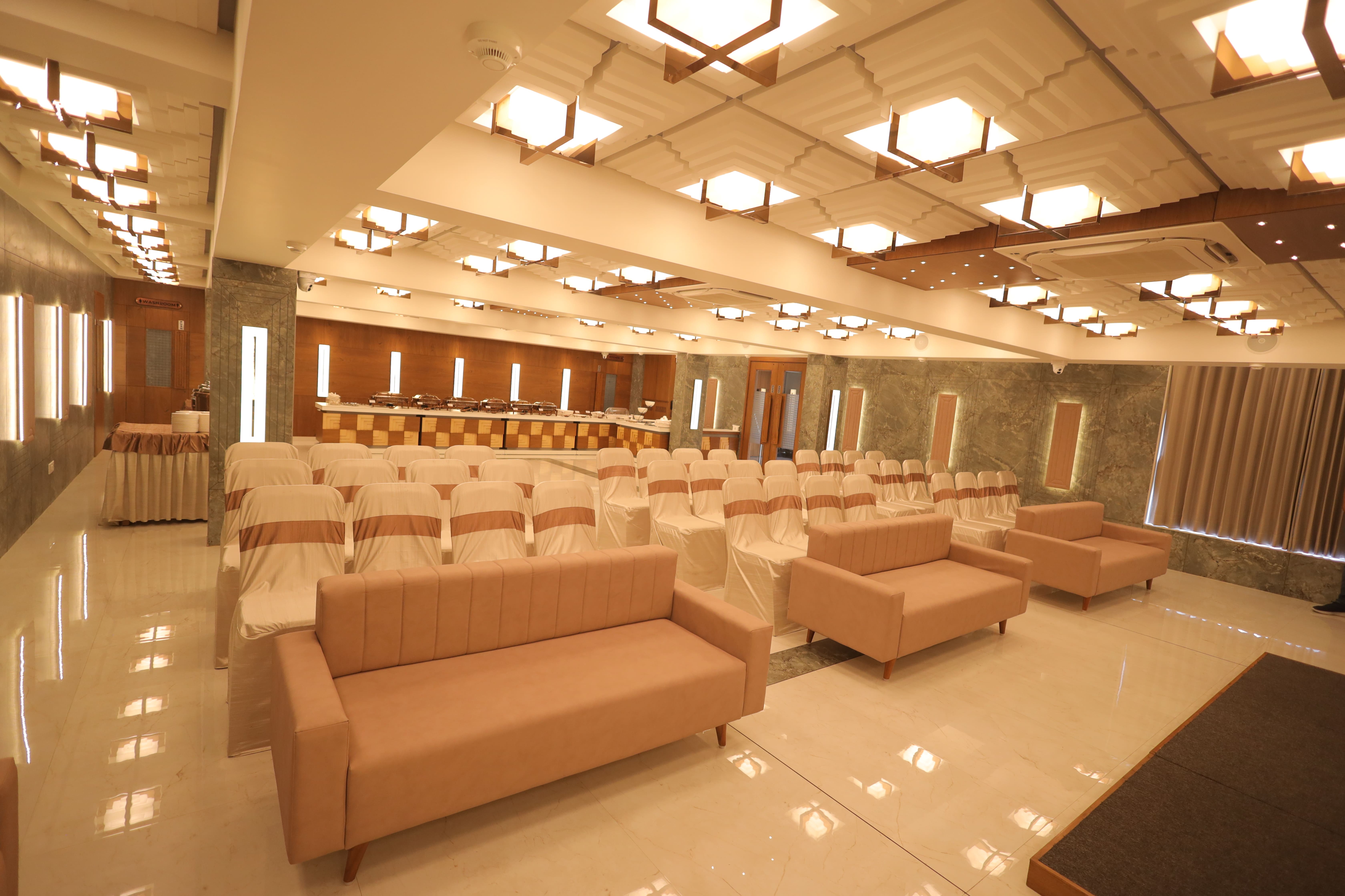 City Corner gallery image 15